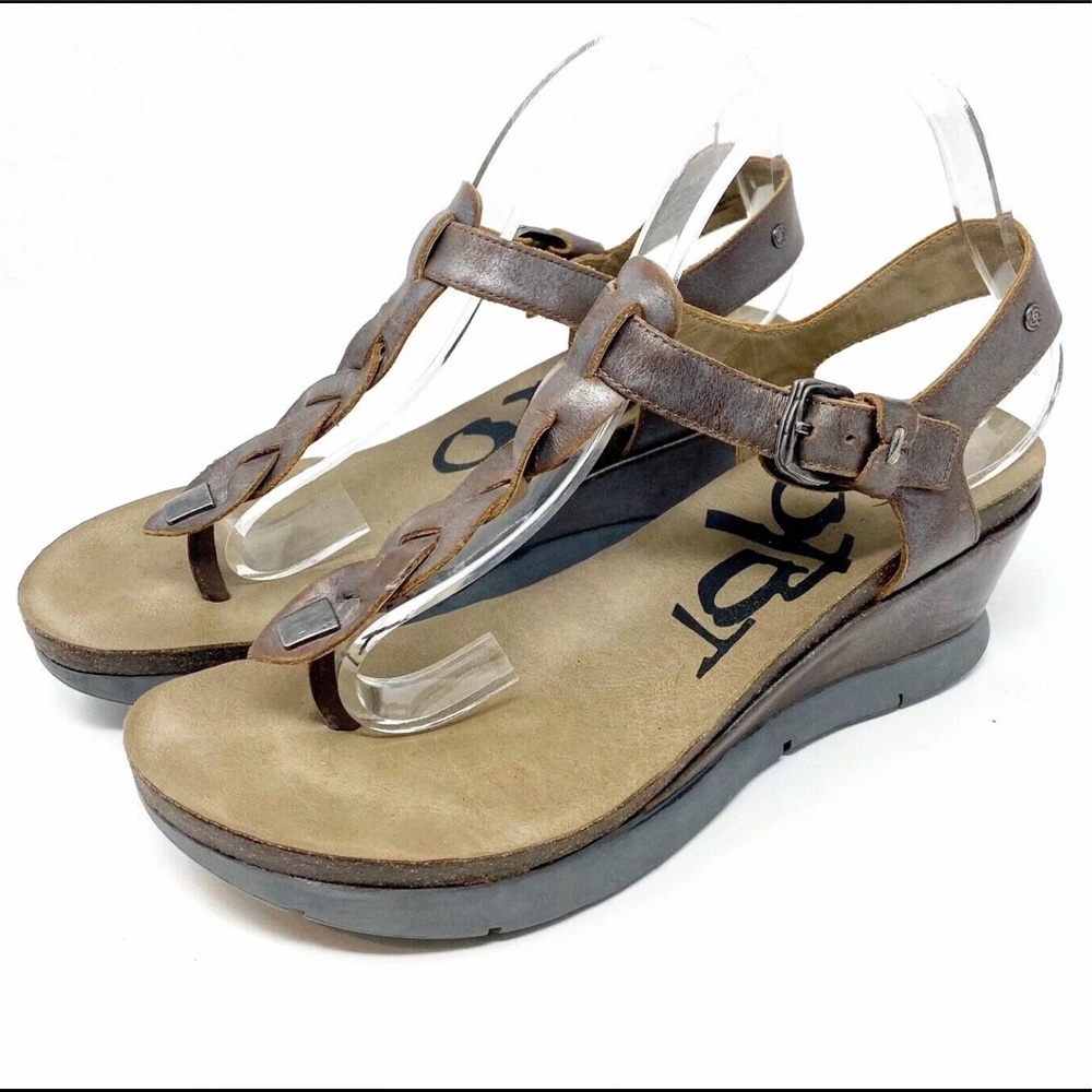 EUC OTBT Graceville Sandals Size 10
